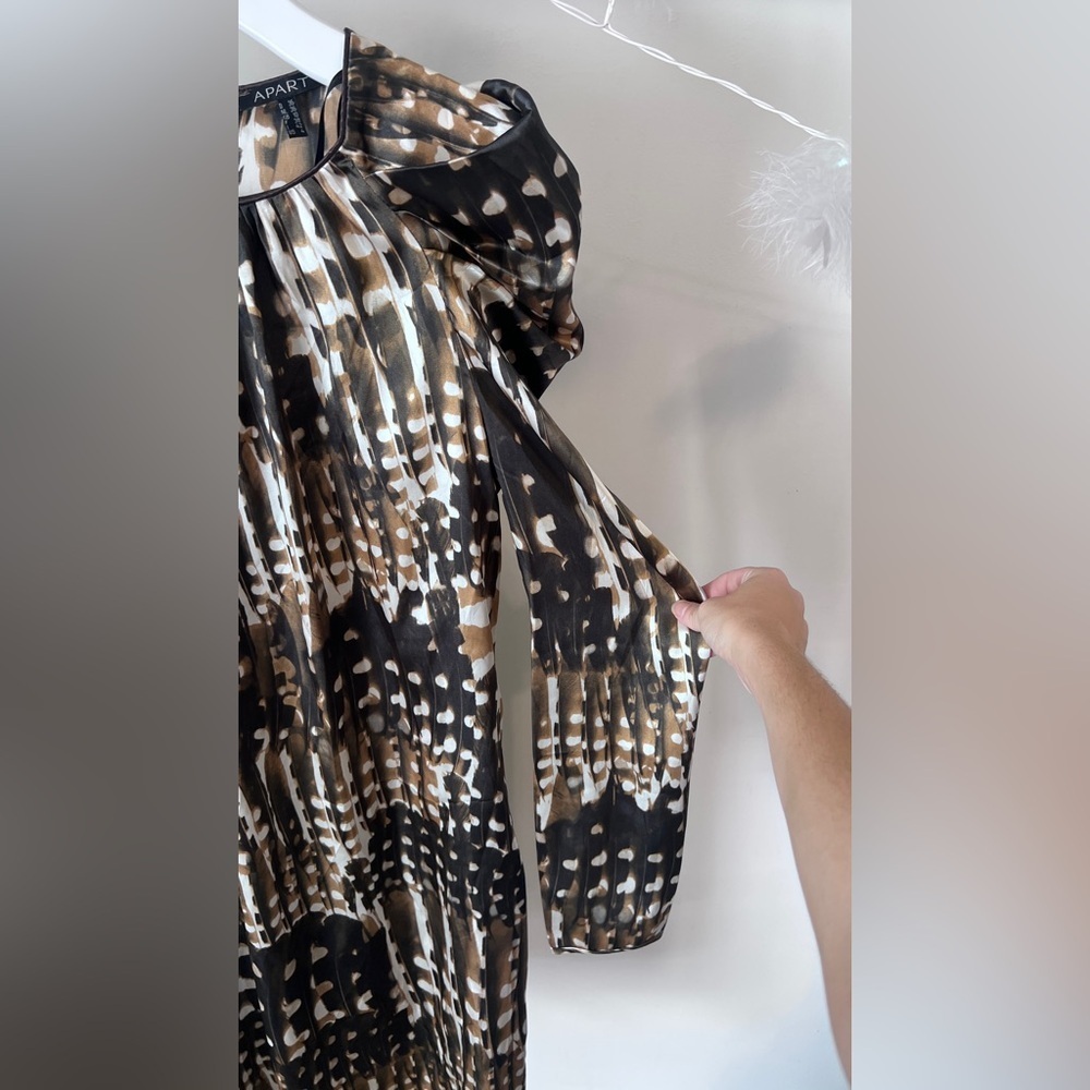 FINAL PRICE Apart Chic  Dress - Picture 3 of 7